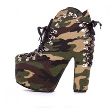 Privileged 'Tune Up', Camo