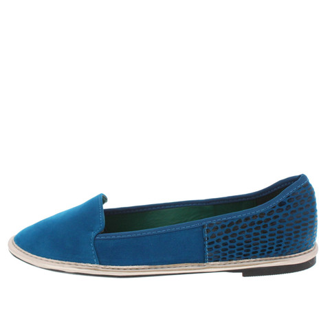 IMPULSIVE BLUE FLAT