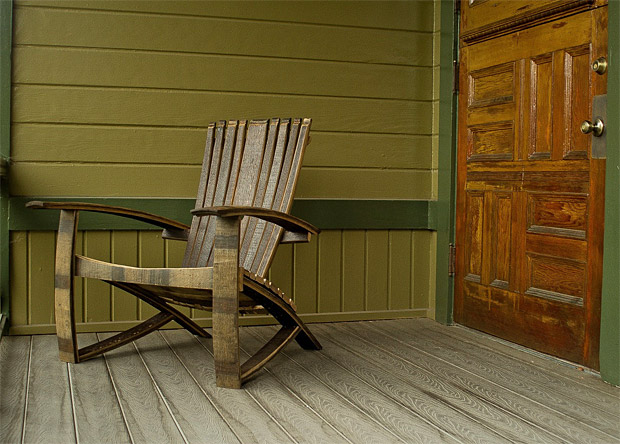 Whiskey Barrel Adirondack C...