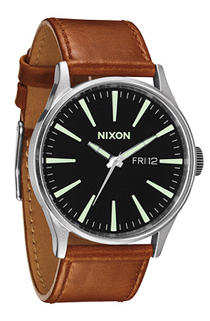 The Sentry Leather Watch in...