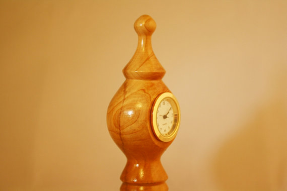 Petite Desk Clock - Hand Tu...