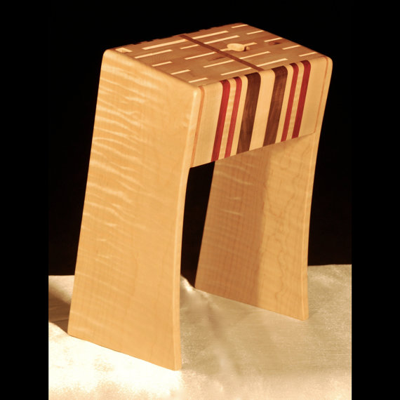 Hardwood Knife Rack. Functi...