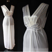 80s Vintage LINGERIE Nightgown slip Ivory cream applique NEGLIGEE Sleep wear Pajamas Babydoll Nighty medium large epsteam lace bust