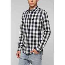 Salt Valley Hemmit Plaid Button-Down Shirt - Urban Outfitters