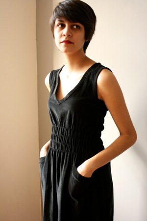 Modaspia - Fiji Dress in Bl...