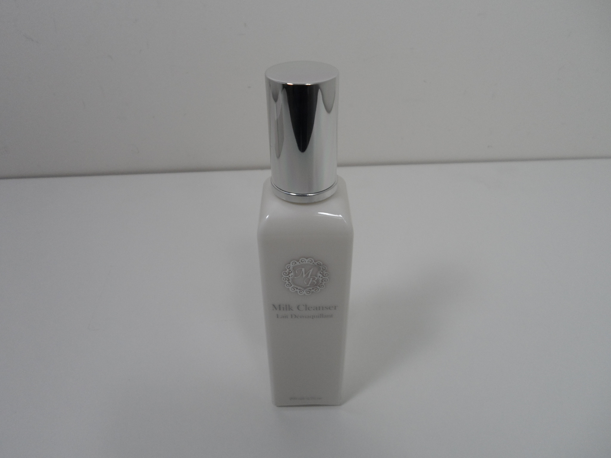 Mica Beauty Milk Cleanser 6...