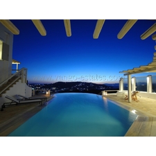 Holiday-Rentals in greece - Mykonos Ornos - Elegant villa in private luxury complex from Vango-estates.com