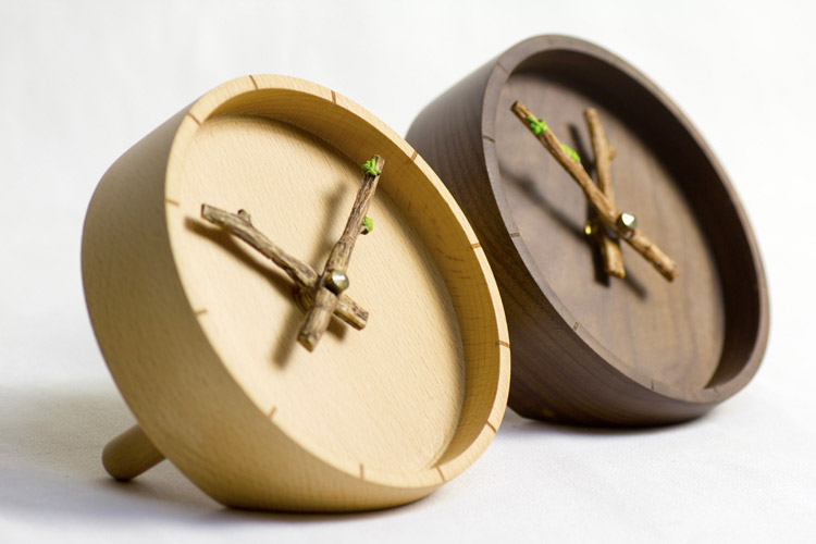 BUD Desk Clock