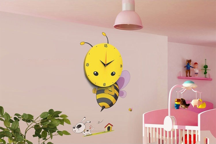 Bumblebee Wall Clock