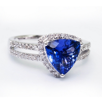 1.75 Carats Trillion Shape ...