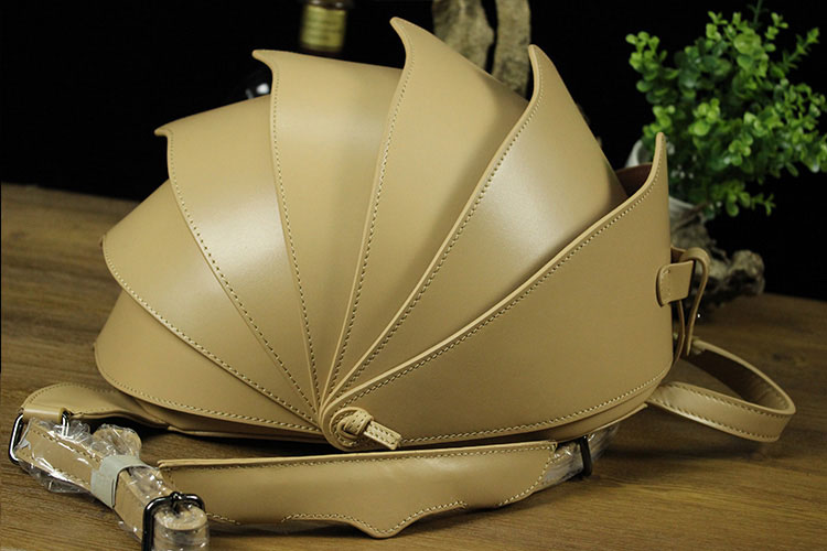 Beetle Backpack Beige