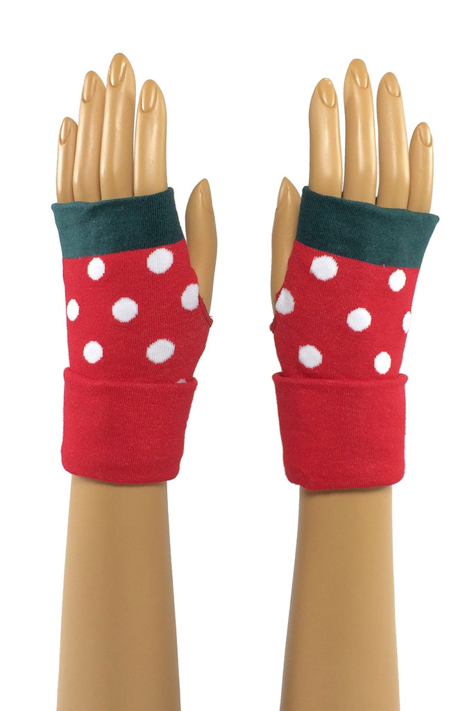 Red/Teal Green Round Dot Pr...
