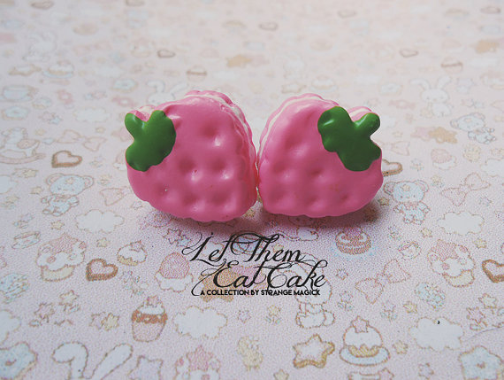 Let Them Eat Cake // Strawb...