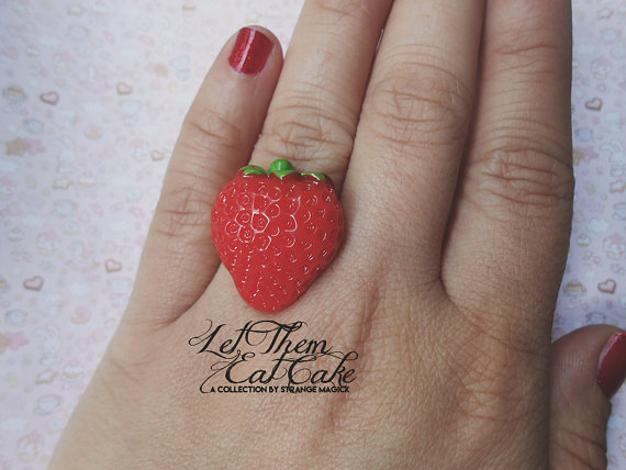 Let Them Eat Cake // Strawb...