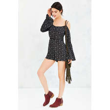 Ecote Trim Cold Shoulder Romper