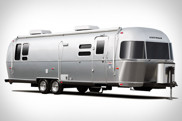 Airstream Land Yacht