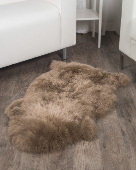 Paco Sheepskin Rug (2x3.5 ft)