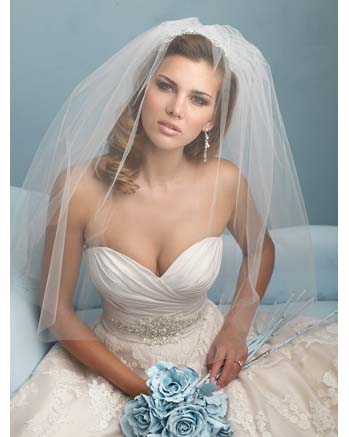 Allure Bridal 9202 Bridal g...