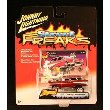 '57 Chevy Nomad* Street Freaks * 2005 Johnny Lightning 1/64 Scale Die-Cast Vehicle & Collector Photo Card