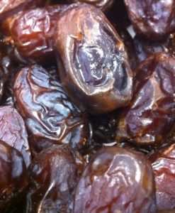 organic-medjool-dates-500g