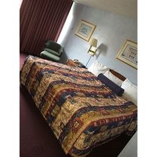 Seattle Pacific Hotel - Hotel Pet Policy