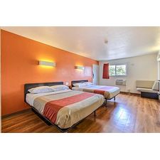 Motel 6 San Jose Airport - Hotel Pet Policy