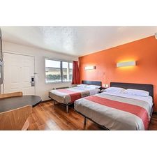 Motel 6 San Jose South - Hotel Pet Policy