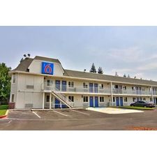 Motel 6 Sacramento South - Hotel Pet Policy