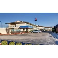 Motel 6 Owensboro - Hotel Pet Policy