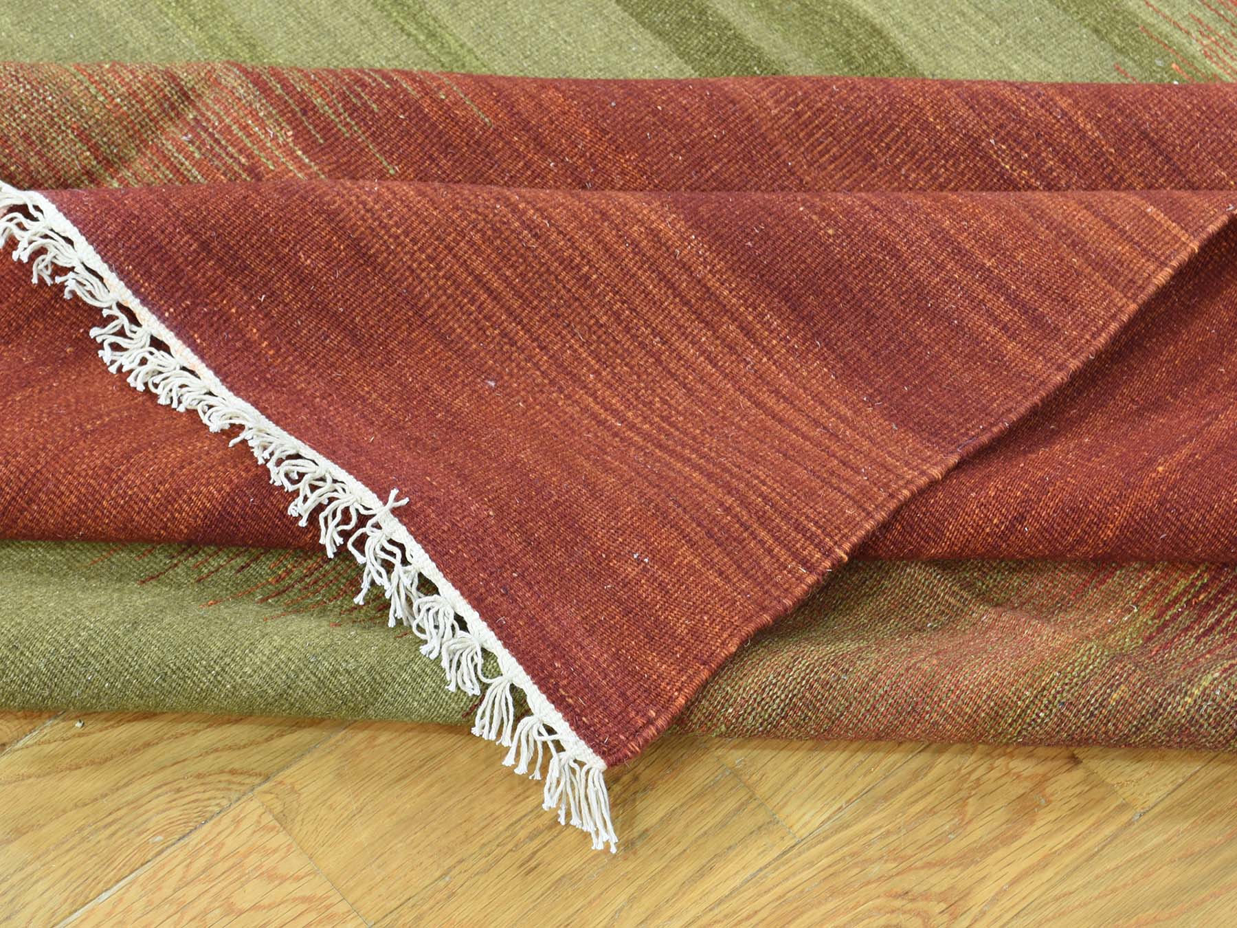 Buy 10'x14'3" Hand-Woven Ki...