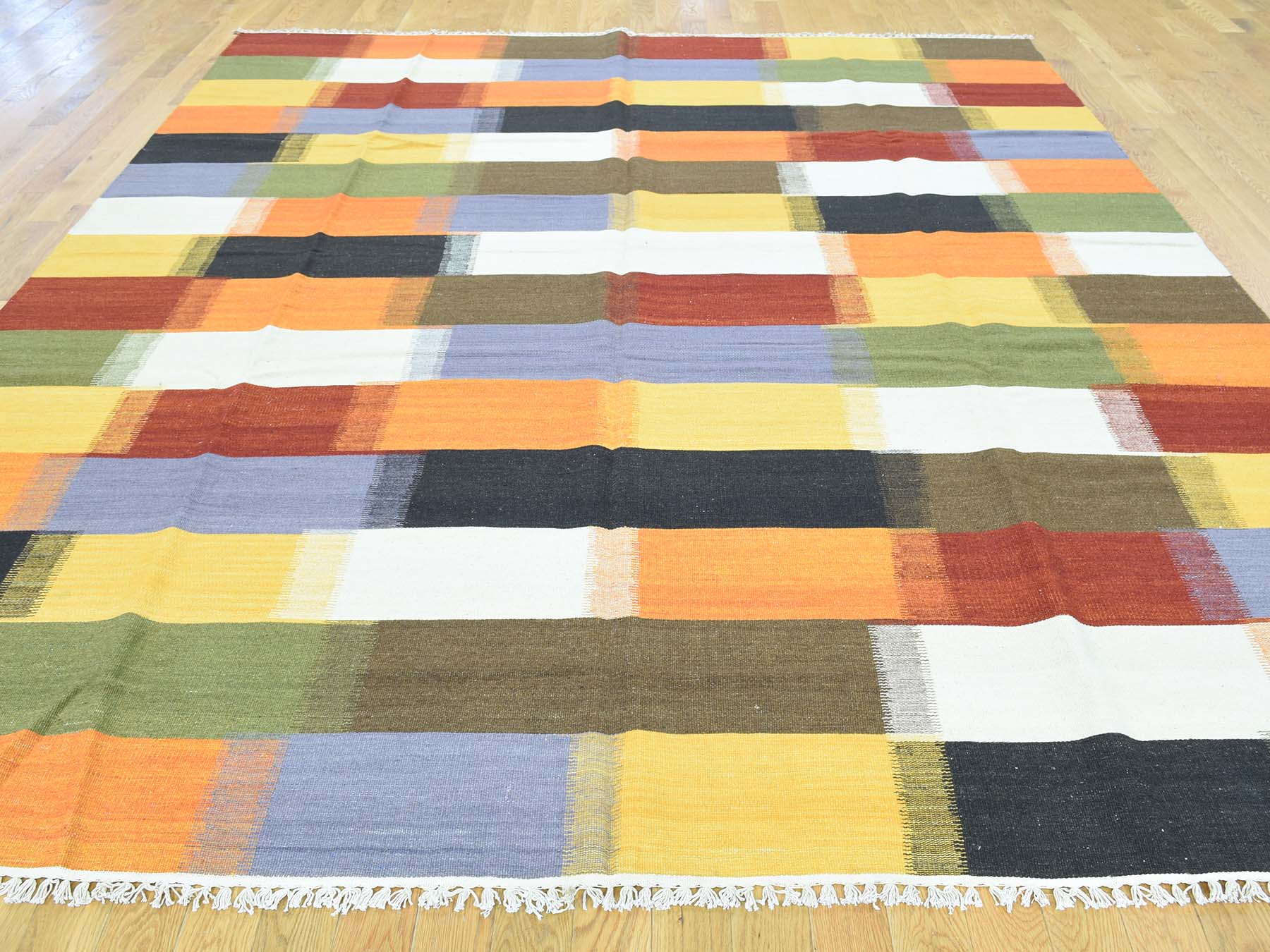 Buy 8'1"x10'4" Hand-Woven K...