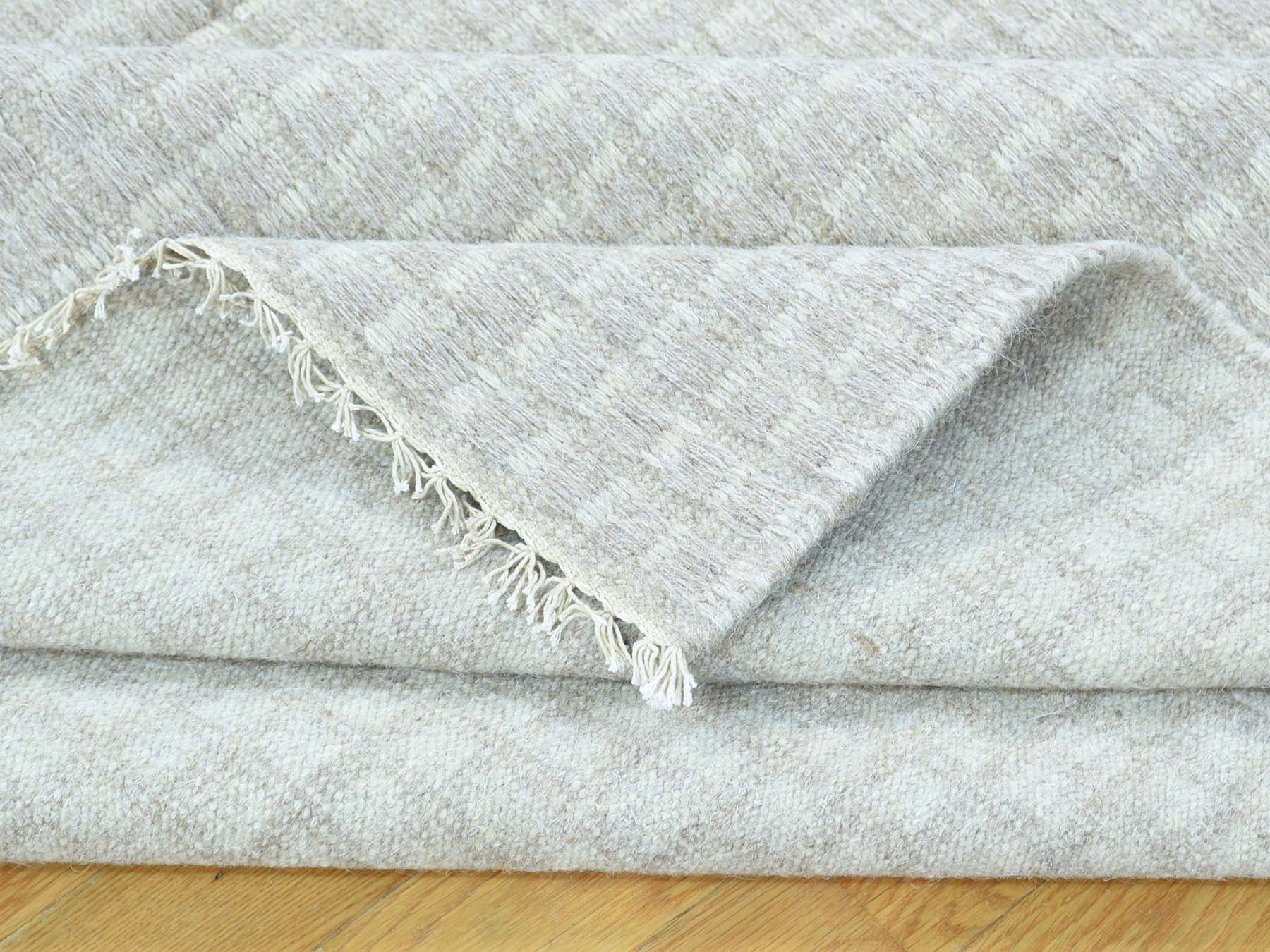 Buy 9'x12' Hand-Woven Durie...