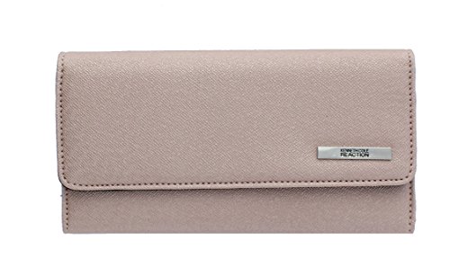 102522-755-Kenneth-Cole-Rea...