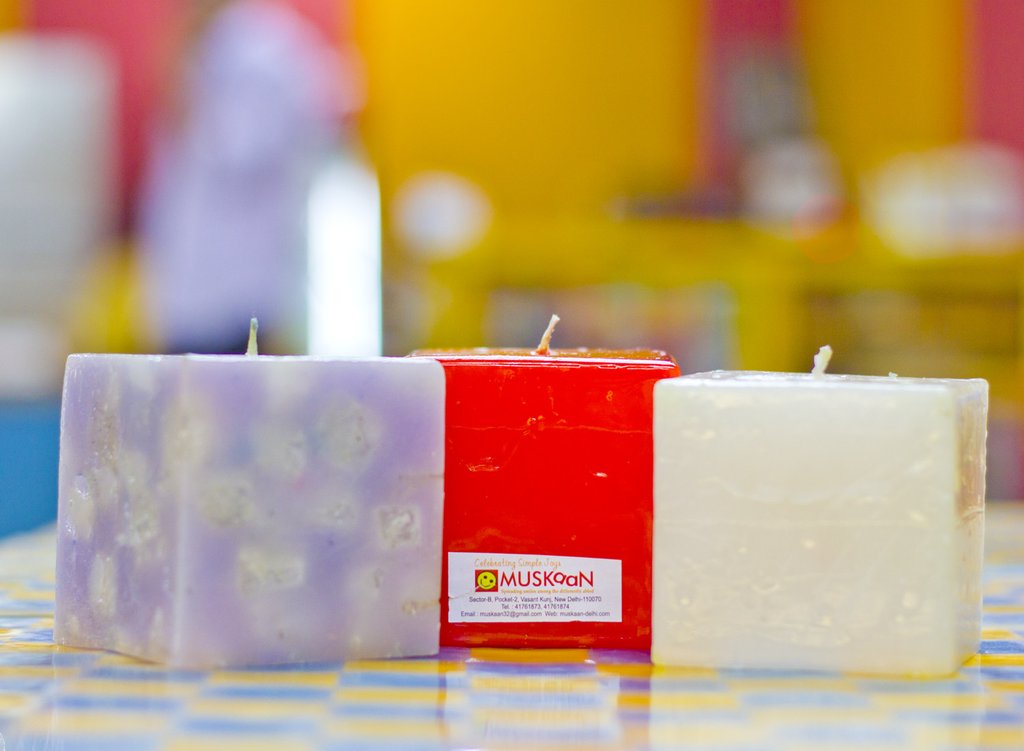 Muskaan 3 Square Candles Bu...