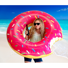 THE GIGANTIC DONUT POOL FLOAT