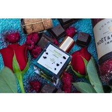 Pink Champagne Truffle fragrance