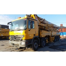 Klein Boom Pumps With Mercedes Truck 