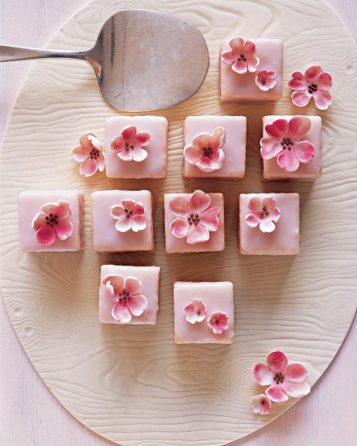 Spring Shower Almond Petits...