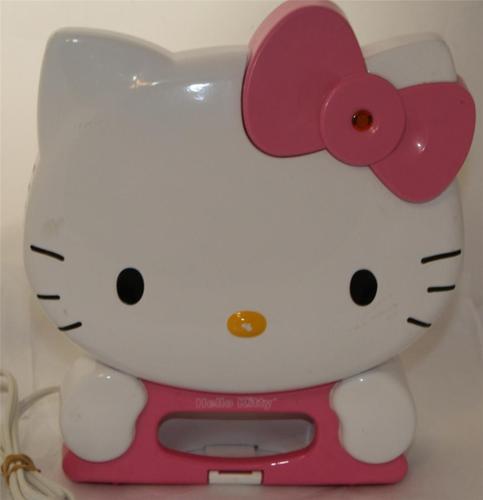 Hello-Kitty-Electric-Waffle...