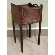 Georgian Mahogany Pot Cupboard