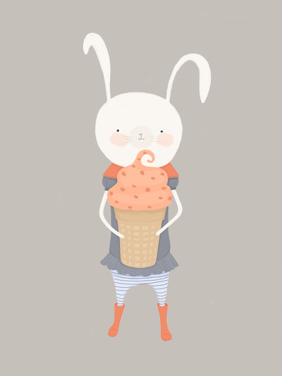 Fiona and Her Carrot Cake I...