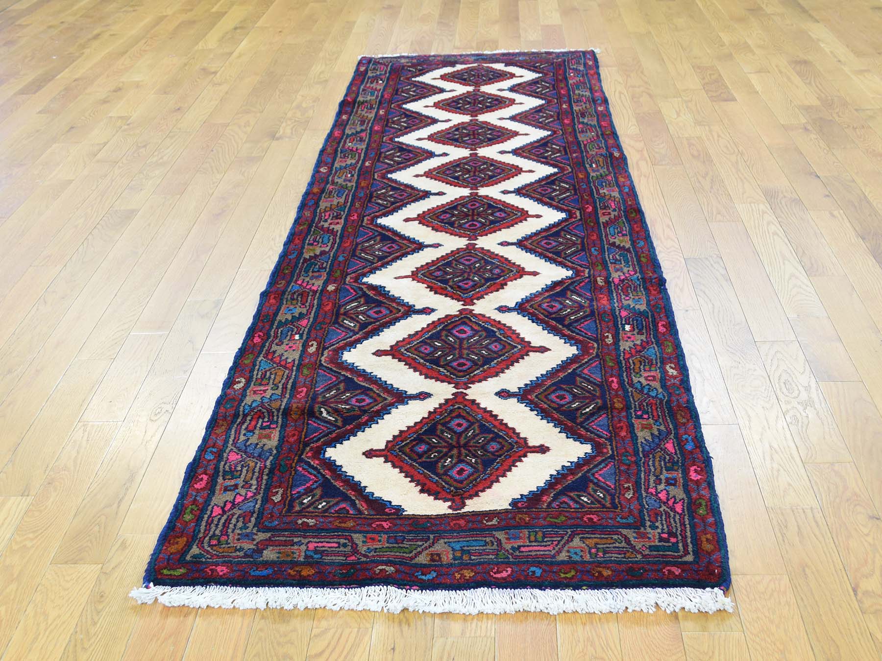 2'9"X9'9" Hand-Knotted Semi...