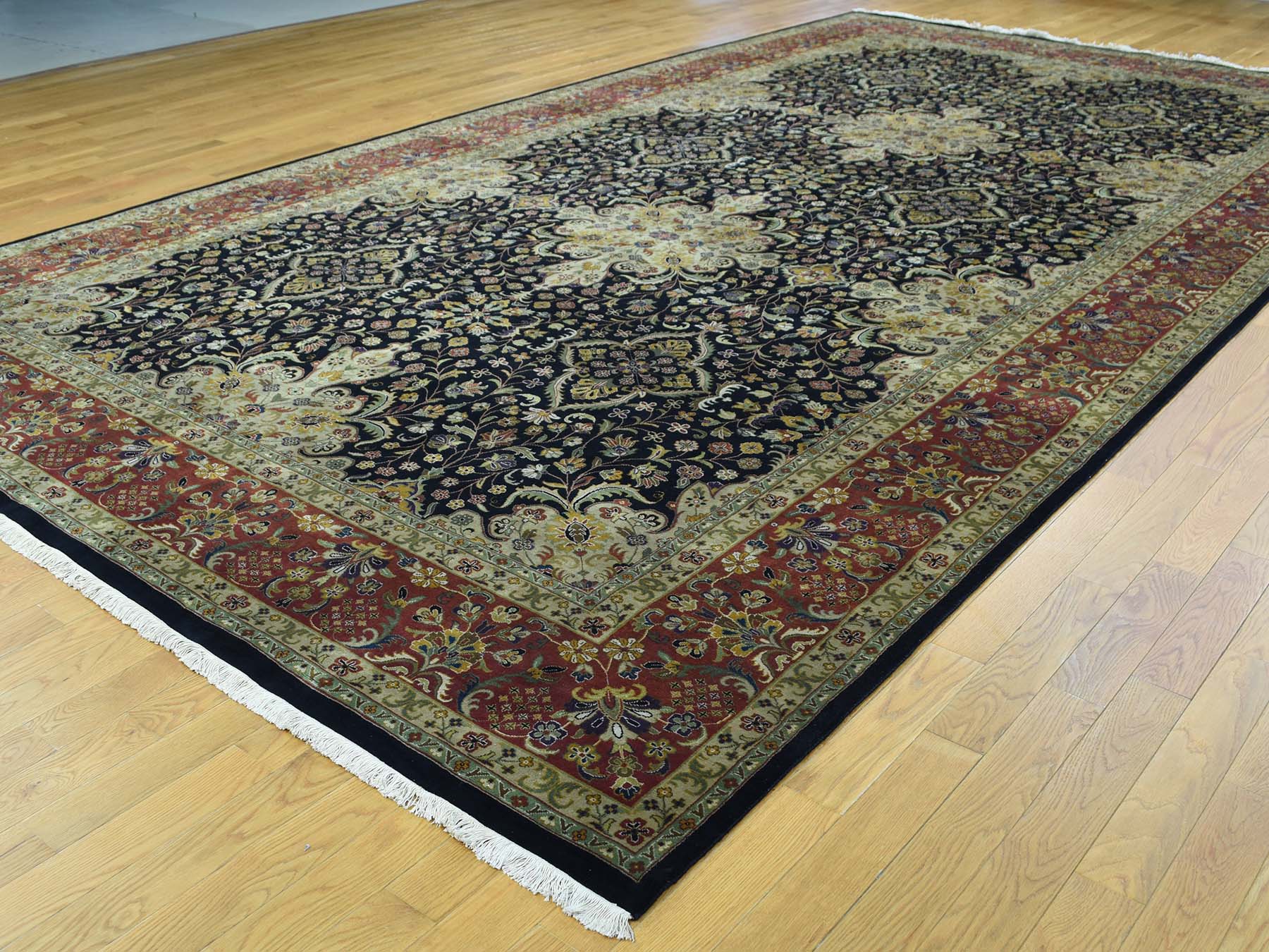 9'x16'6" Kashan Revival 300...