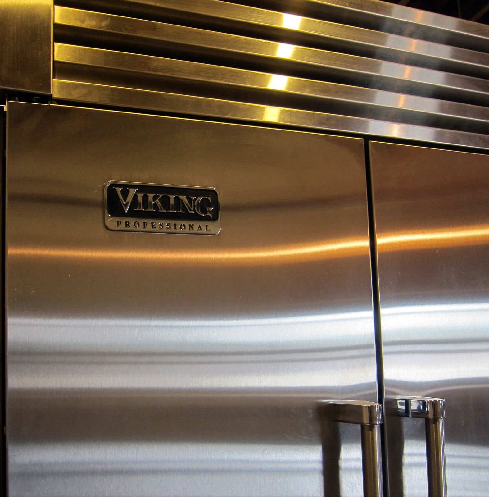 REFRIGERADORES Y CAVAS VIKING