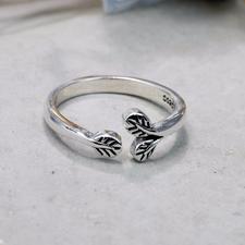 sterling silver leaf ring