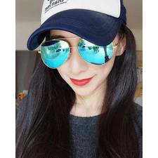 #traveler #sunglasses #female hellomojo.ca #aviator