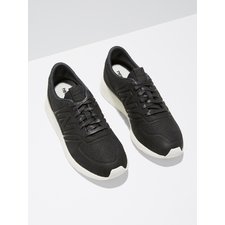 New Balance 420 in Black/White