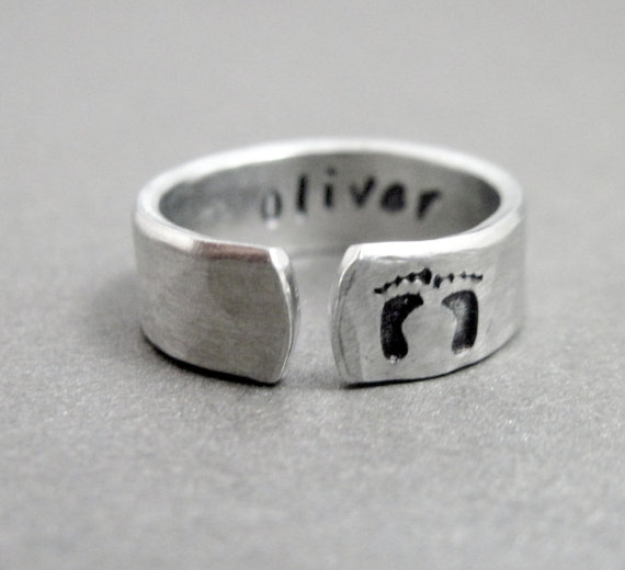Custom New Mom Ring - Perso...