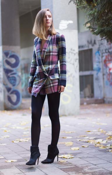 Blue velvet blazer