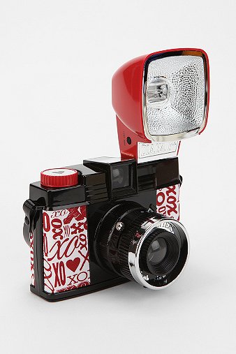 Lomography Diana Love Lette...